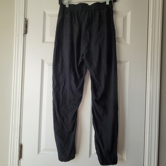 Lululemon Dynamic Days Pant Size 6. - Picture 4 of 8
